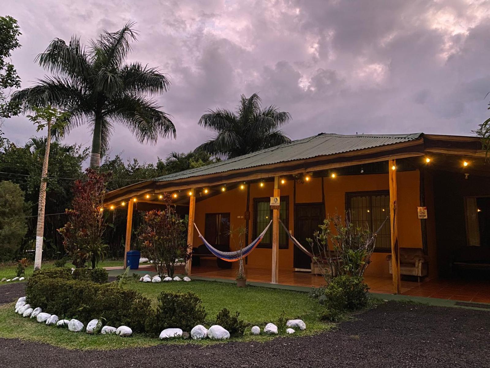Cabanas Rio Escondido En La Fortuna מראה חיצוני תמונה